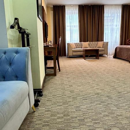 Grand Hotel Eurasia Almatı Dış mekan fotoğraf