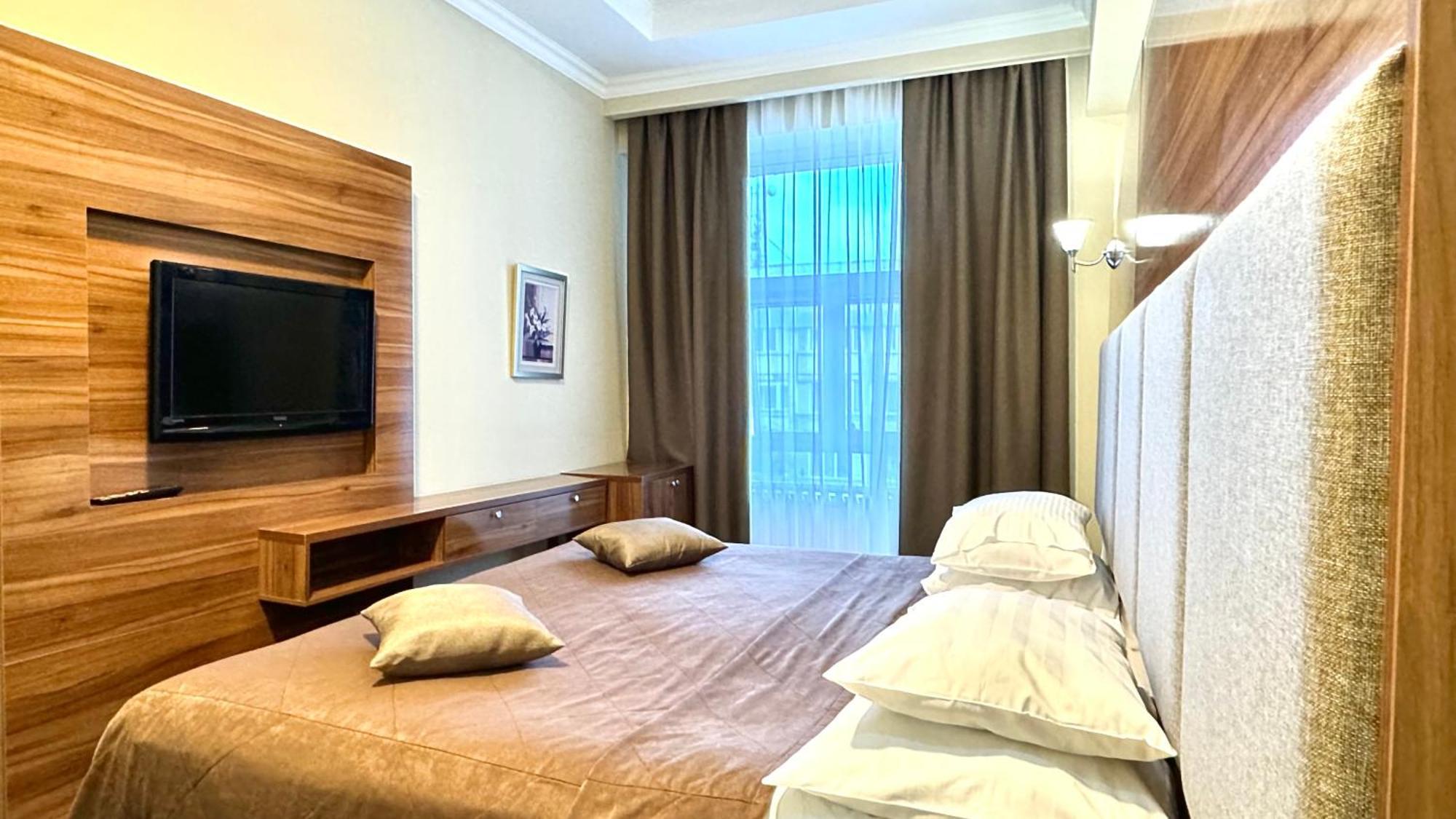 Grand Hotel Eurasia Almatı Dış mekan fotoğraf