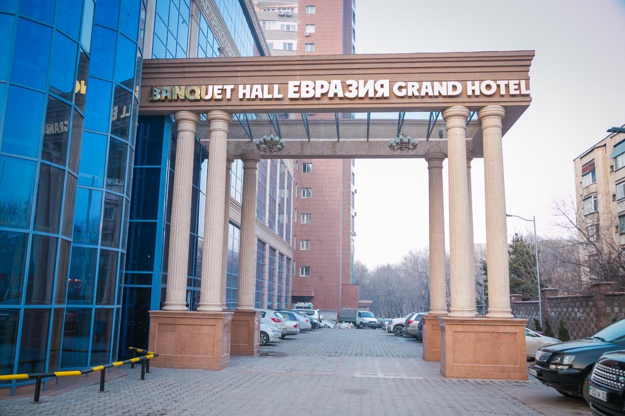 Grand Hotel Eurasia Almatı Dış mekan fotoğraf