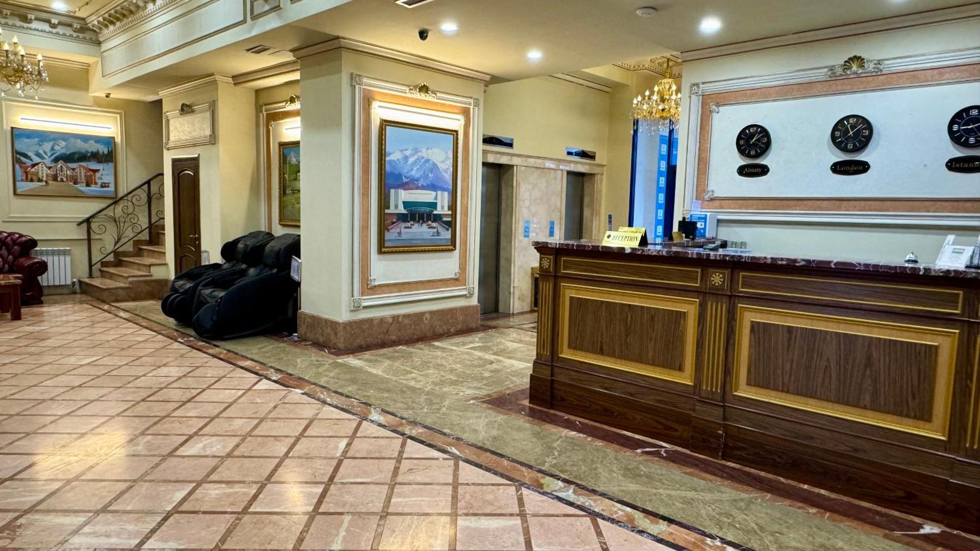Grand Hotel Eurasia Almatı Dış mekan fotoğraf